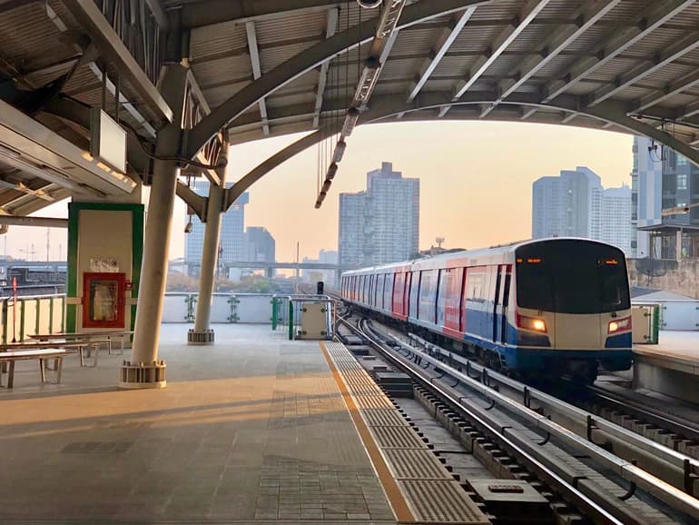 ใกล้รถไฟฟ้า BTS/MRT