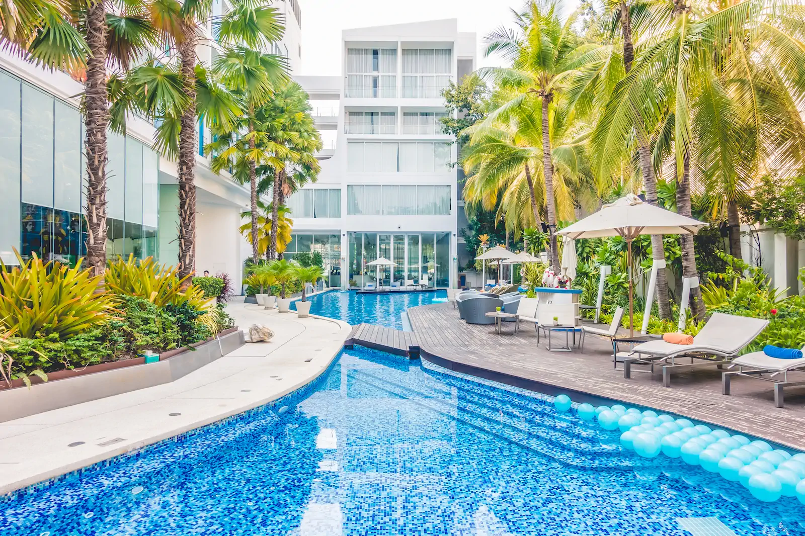 ให้เช่า โรงแรม